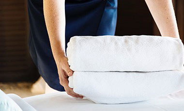 酒店保洁员:女孩住酒店这三件事要注意,不然吃亏的是自己