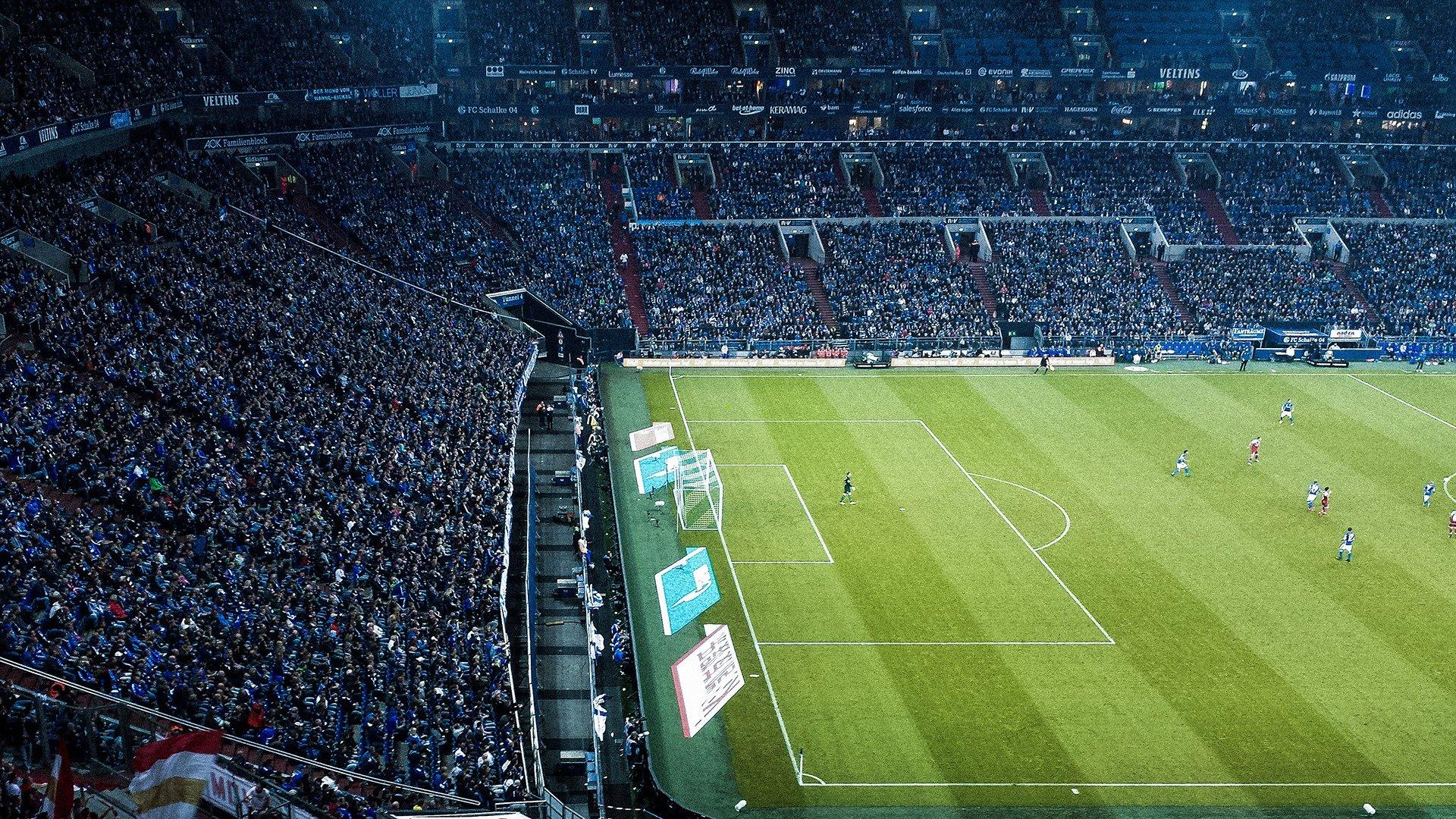 谷爱凌再创佳绩 自由式滑雪世界杯勇夺金牌