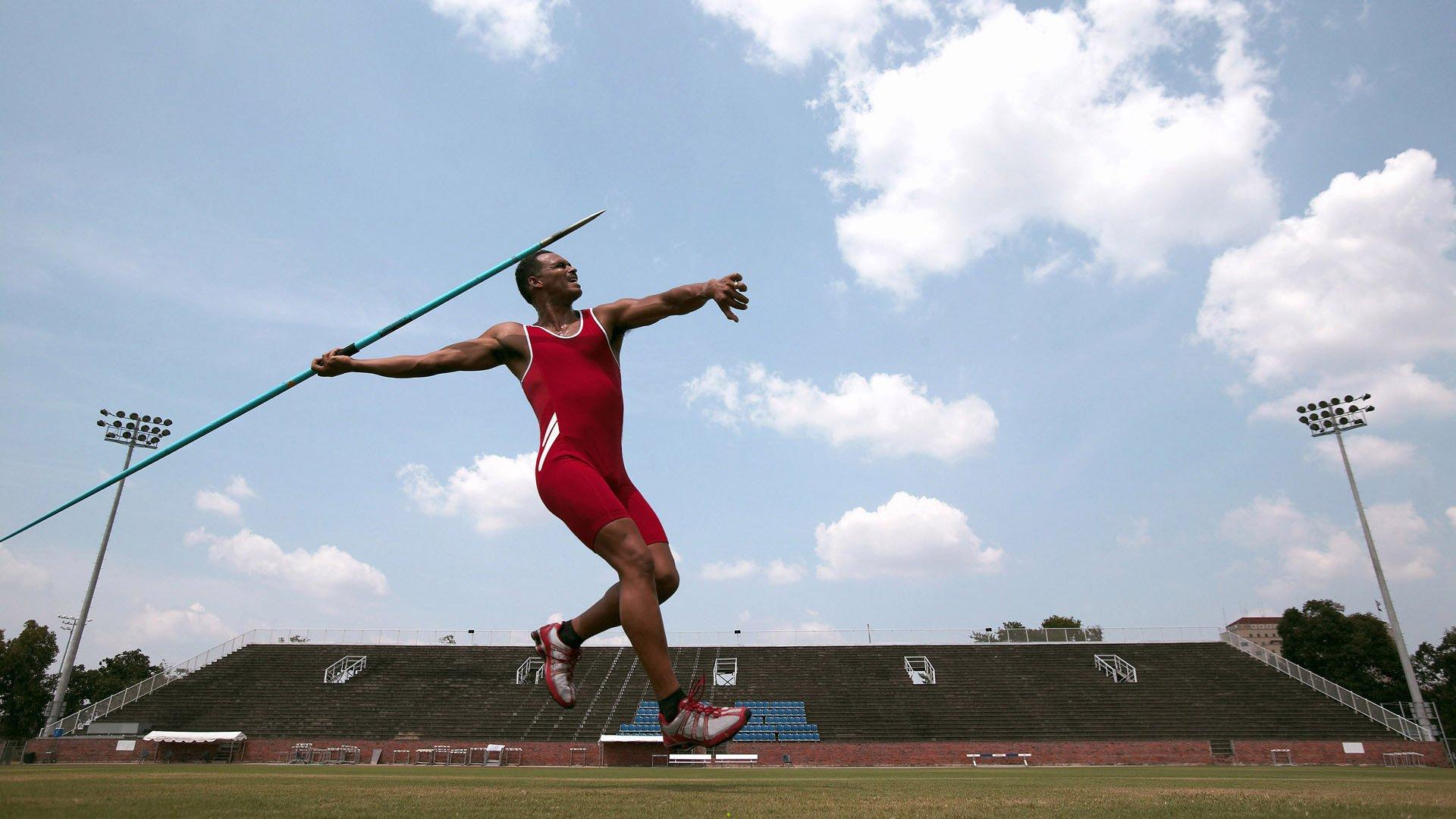 中国冰雪运动蓬勃发展，从竞技突破到全民参与